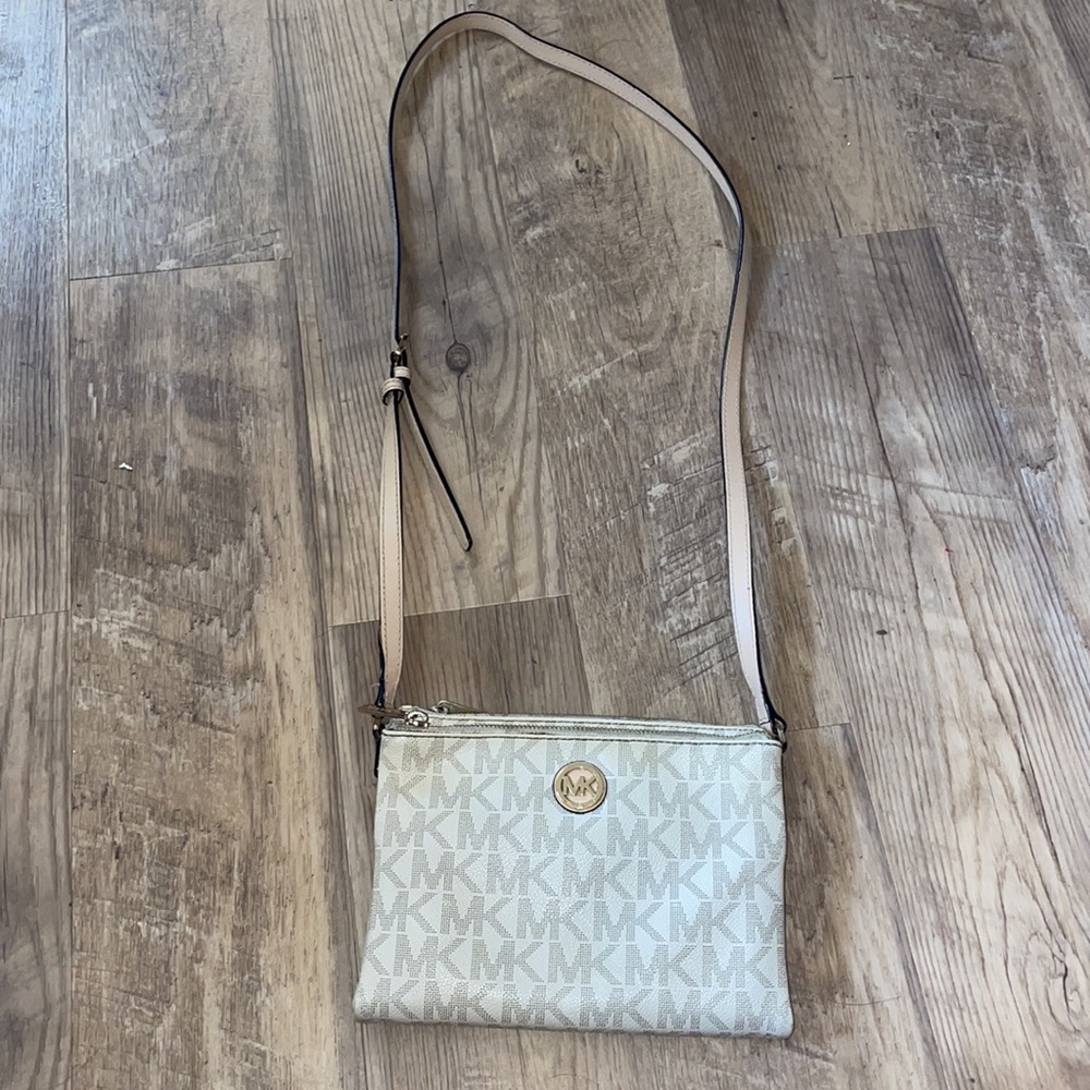 Michael Kors Micheal Kors Crossbody Bag